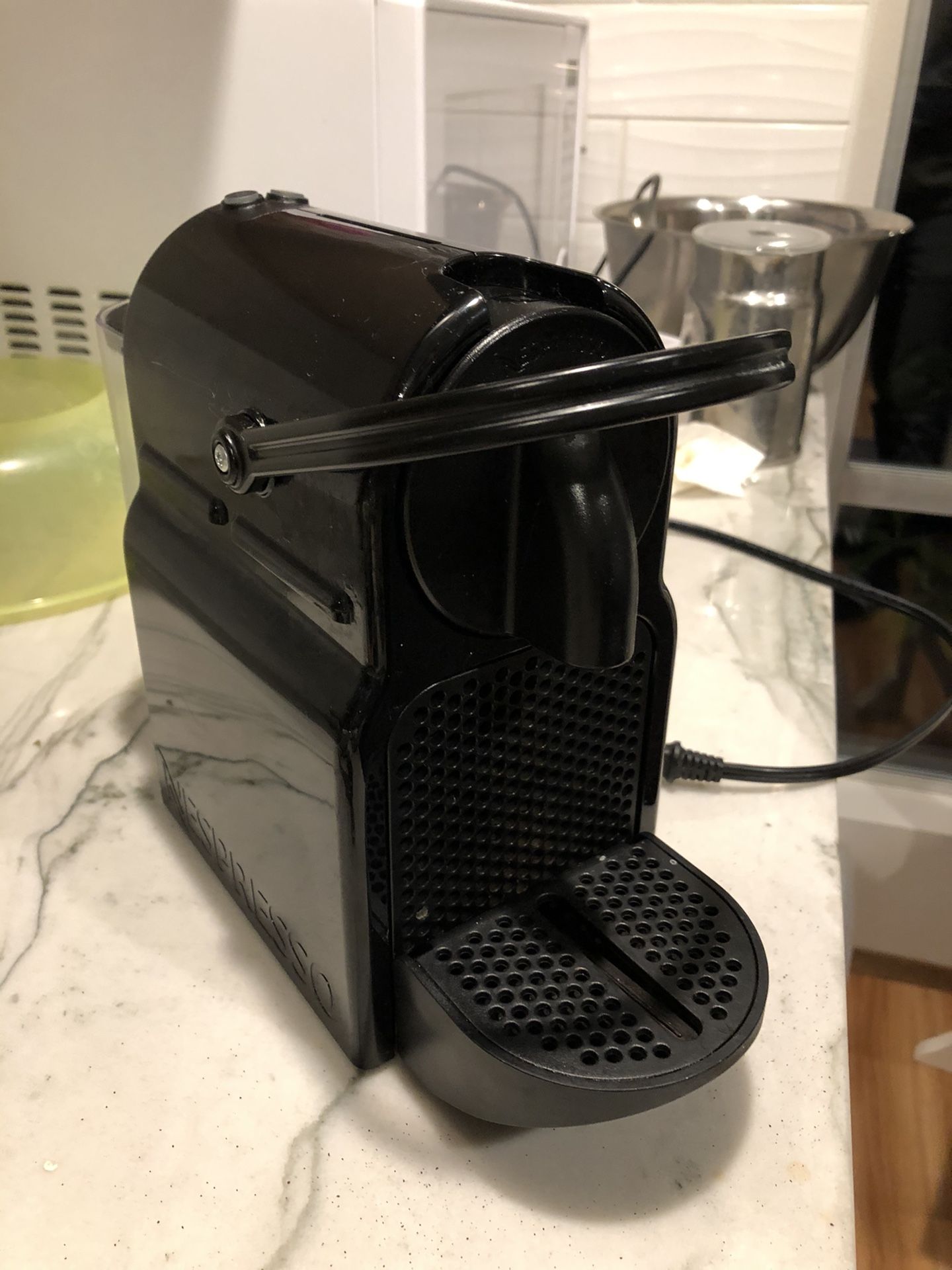 Nespresso espresso machine and milk frother for Sale in Bellevue, WA