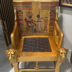 Throne Chair 