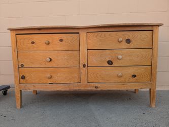 Vintage dresser