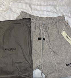 Essentials shorts size medium dark oat