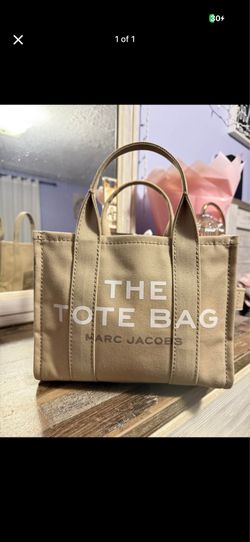 Tote bag