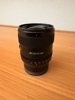 Sony FE 24mm f/1.4 GM Lens w/ Shortstache Filter