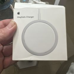 Apple MagSafe Charger 