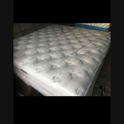 Queen Size Thick Memory Foam Bed Can Deliver 