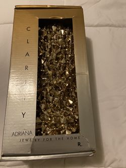 Window jewelry