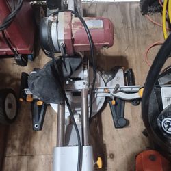 Chicago electric miter saw