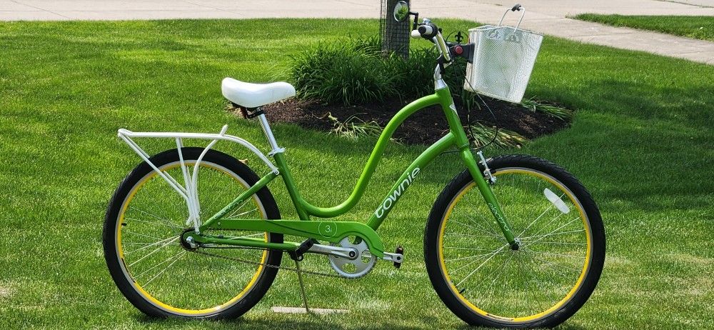 ELECTRA TOWNIE 3I - MEDIUM STEP THROUGH FRAME - WITH ACCESSORIES - BIKE IS TUNED