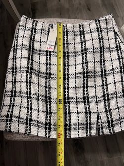 Mini skirt size Medium Brand new with tags