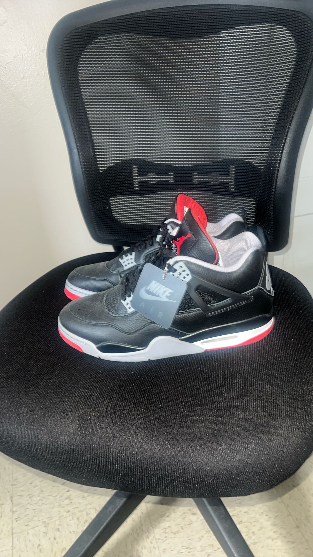 Jordan 4 Retro