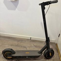 Segway Ninebot KickScooter Max G30P