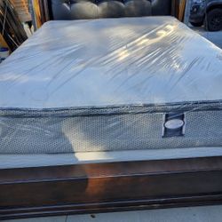 King sizes new thick pillow top bed can deliver 