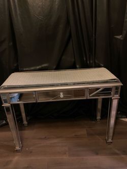Mirrored Vanity Table