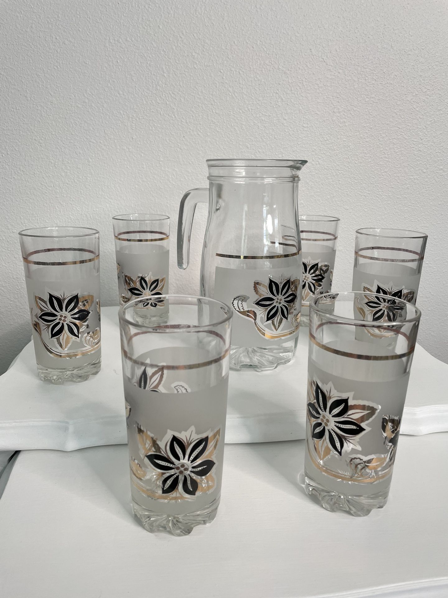 Set Of 6 Glasses + Small Pitcher -Cerve Italy Frosted Glass Black And Gold Floral Design MCM Barware
