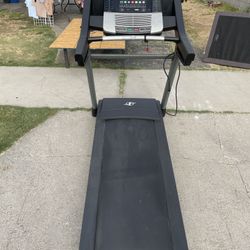 NordicTrack Treadmill - Incline