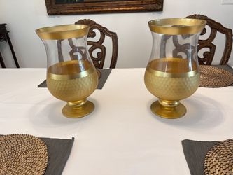 Glass Vase With Gold Trim