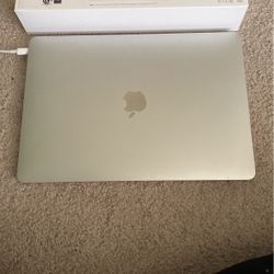 MacBook