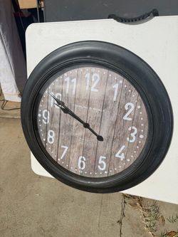 Large Clocks