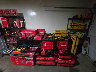 Milwaukee❤️ and dewalt tools💛