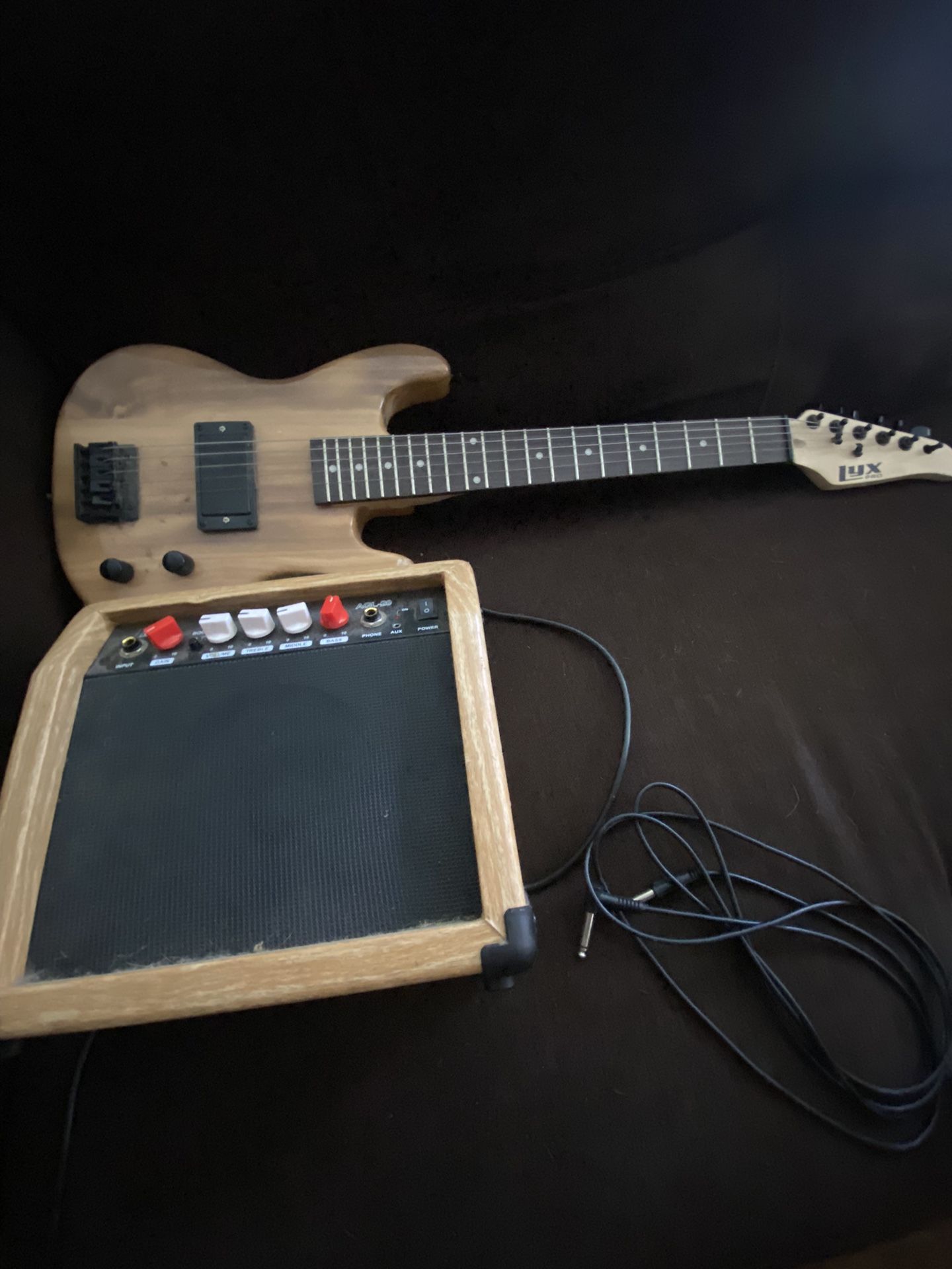 Electric guitar With amp