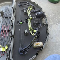 Death charge archenemy bow with arrows and case