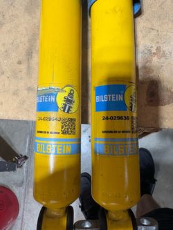 Jeep WJ Bilstein shocks
