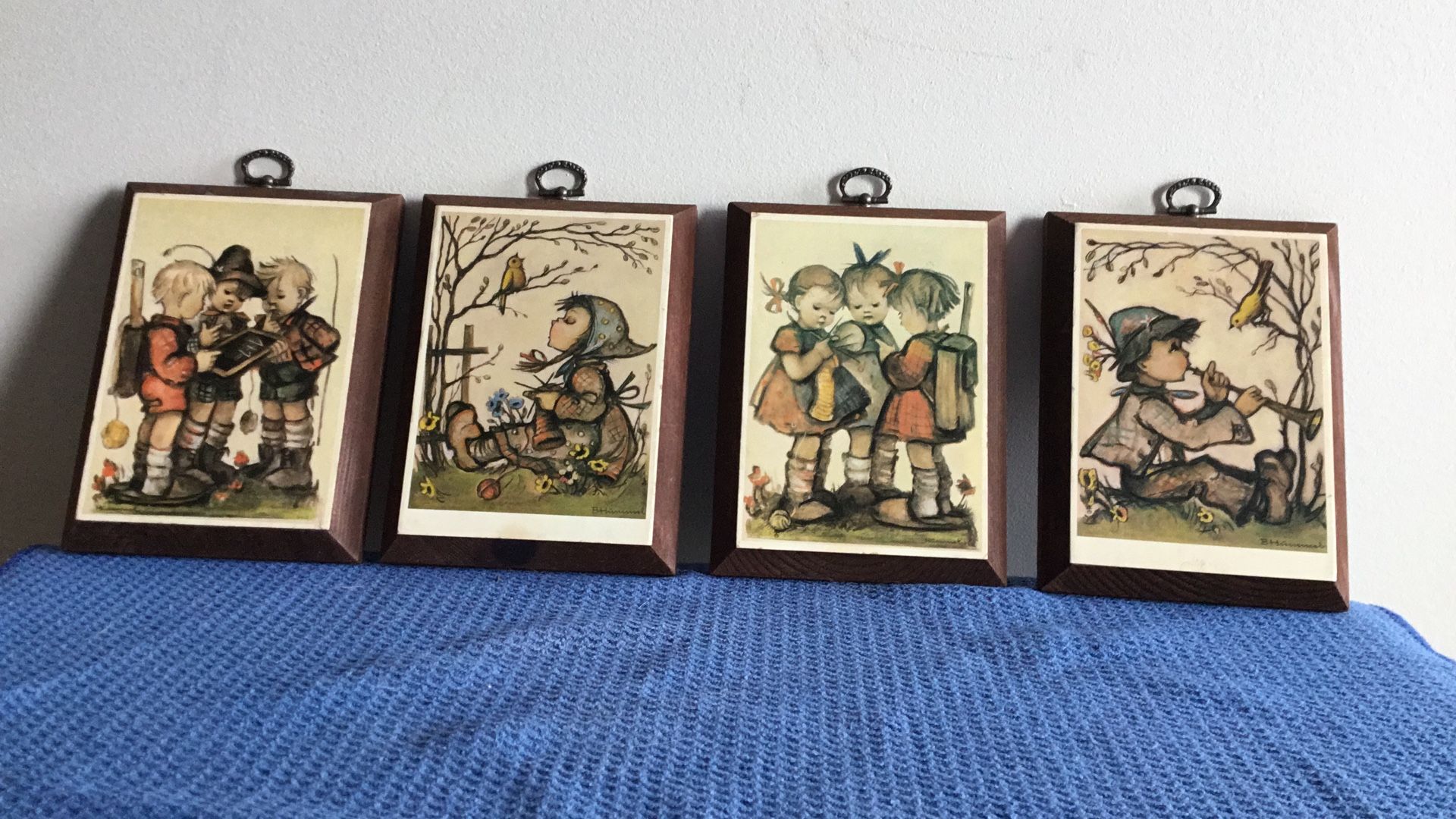 4 Hummel Plaques