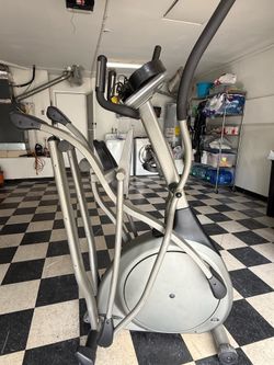 Elliptical Exercise Machine – Works Great