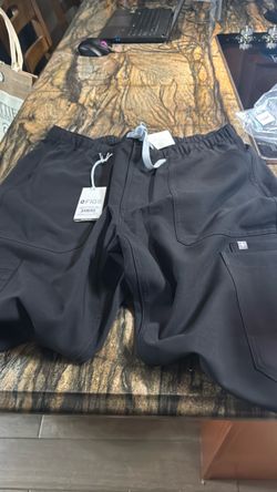 New Figs scrub pants