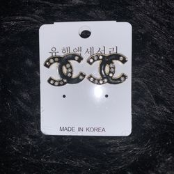 Diamond And Pearl Black Fashion Earrings 