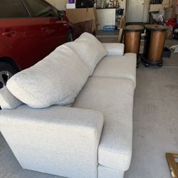 Couch/Sofa