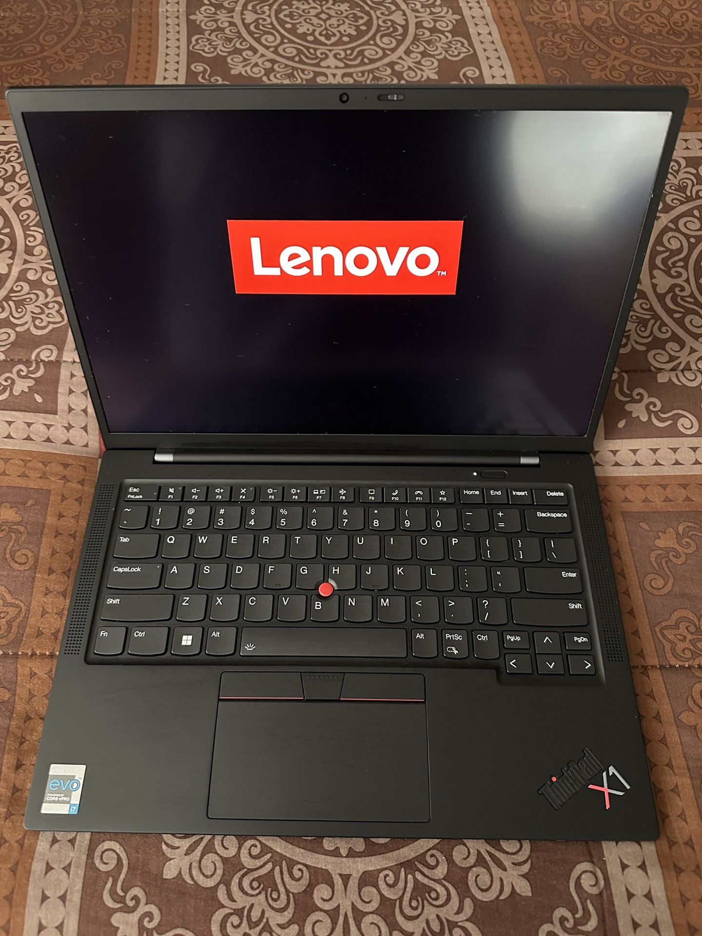 Lenovo ThinkPad X1 Carbon Gen 9 - i7 1TB SSD - Mint!
