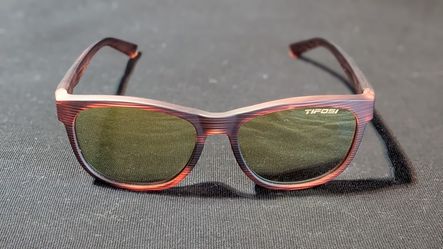 Tifosi Cycling Sunglasses Red Frame Gray Lens Lightweight Full Rim with Case