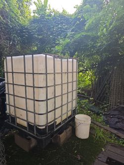 Water storage  tank