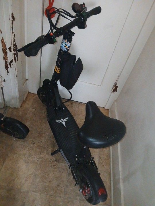 Y600 In good condition. And price is negotiational