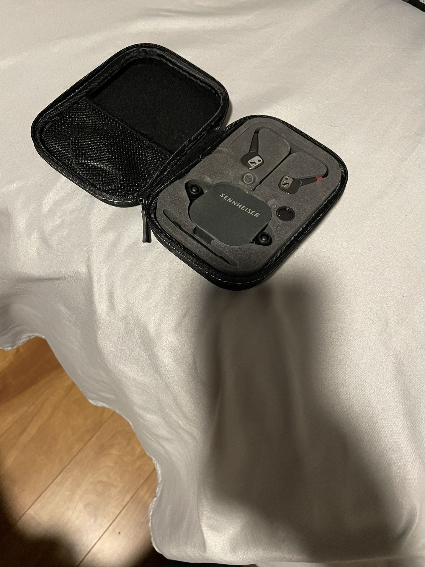 Senheiser IE 80s Wired Earbuds