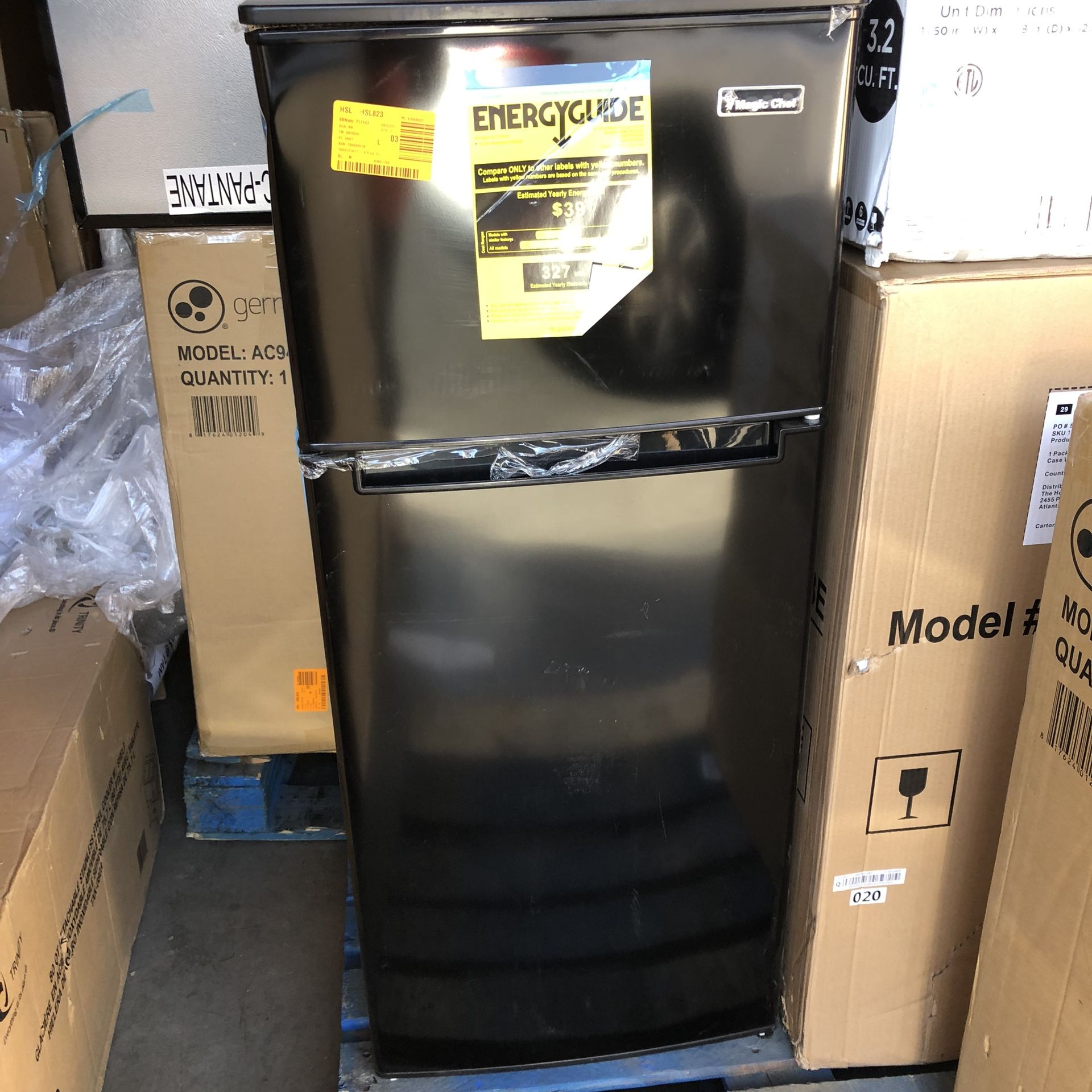 Magic Chef 4.5 cu. ft. 2 Door Mini Fridge in Black with Freezer (2 small dents)