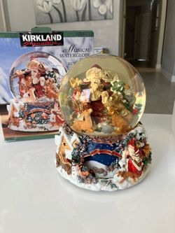Kirkland Musical Waterglobe with Revolving Base Music Christmas Snowglobe