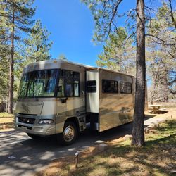 2006 Winnebago Adventurer 35ft Class A 
