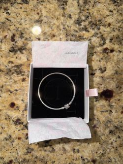 NEW Pandora Moments Sparkling Blue Disc Clasp Snake Chain Bracelet – Small