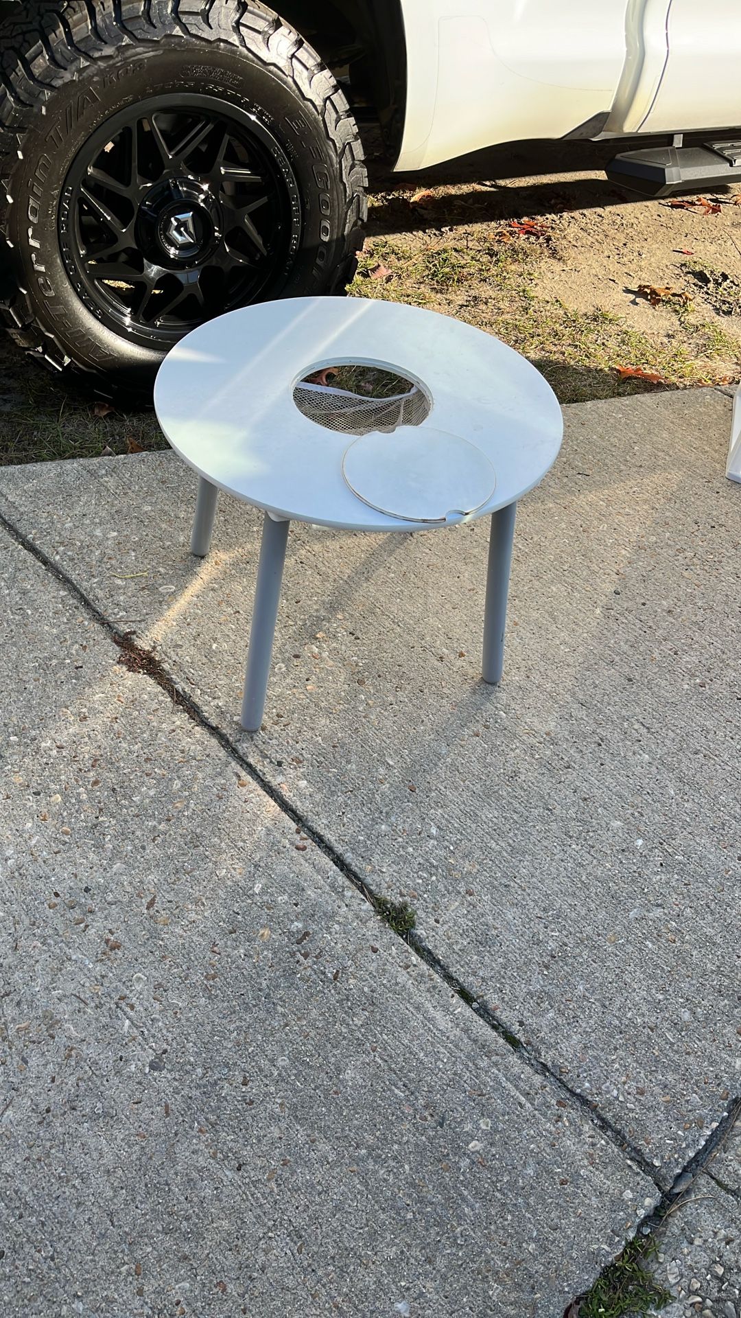 Child’s Table W Net