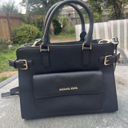 BLACK MICHEAL KORS BAG