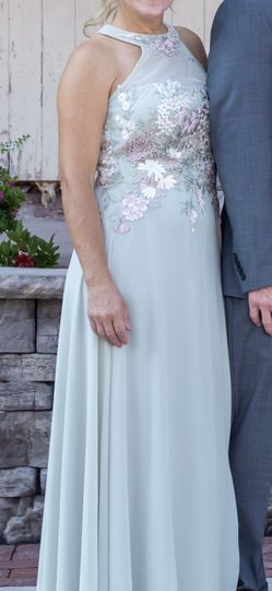 Gown/Prom/Mother of Bride/Groom
