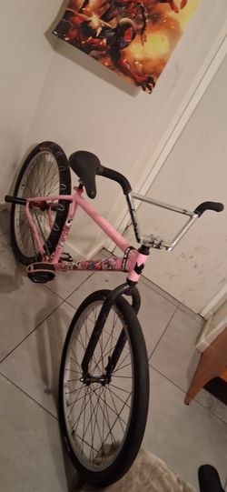 Throne x chad 29in (not free read description)