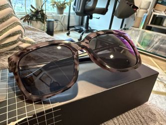 DIFF Sunglasses (New in box) 