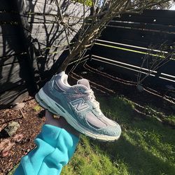 New Balance 2002R Spruce green size 9.5
