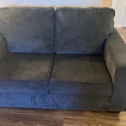 Loveseat 