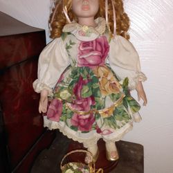 7 Antique Ceramic And Porcelain Dolls 