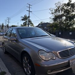 2004 Mercedes-Benz C-Class
