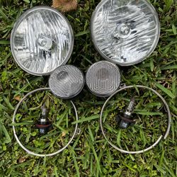 Jeep Wrangler Headlight, Fog Light & lamp ring