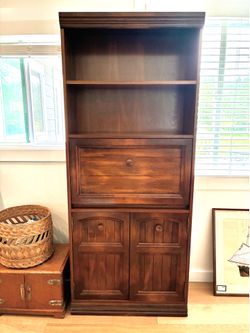 Solid Wood hutch/cabinet